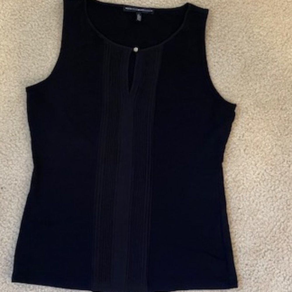NWOT WHBM Sleeveless Pleated Front detailed top